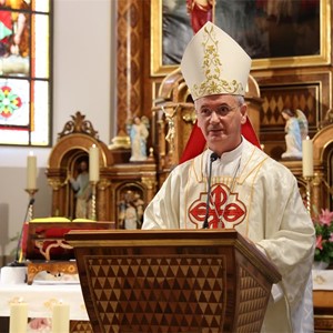 Homilija nadbiskupa Kutleše prigodom proslave 30 godina Ženske opće gimnazije Družbe sestara milosrdnica